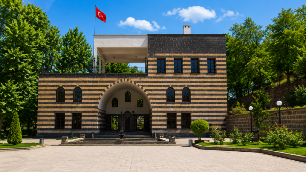 The City Walls Suit Otel’den Diyarbakır Gazi Köşkü’ne Nasıl Gidilir? The City Walls Suit Otel’den Diyarbakır Gazi Köşkü’ne Nasıl Gidilir?